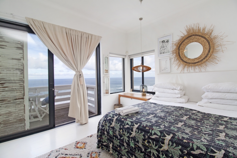 4 Bedroom Property for Sale in Misty Cliffs Western Cape